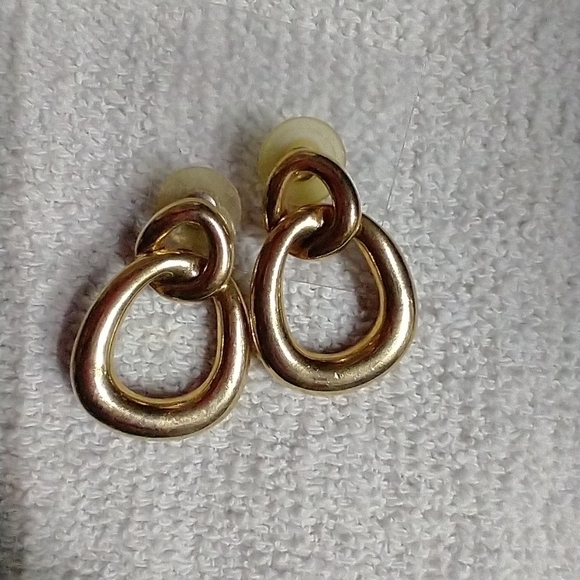 Goldtone dangle door knocker earrings - Picture 1 of 3